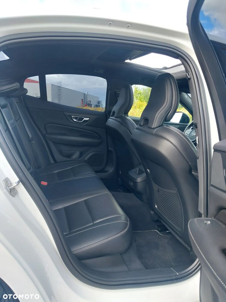 Volvo S60 B5 B R-Design - 18