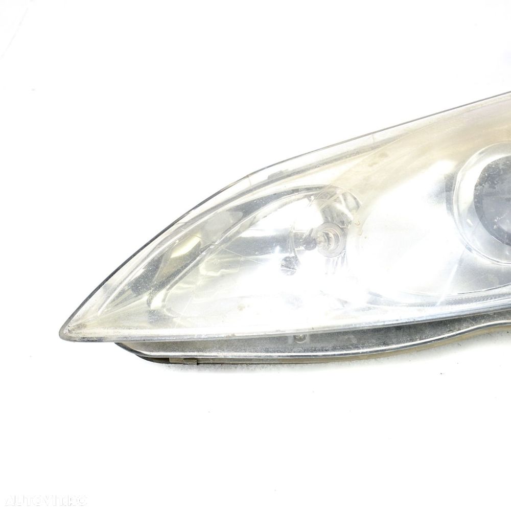 Far Stanga Peugeot 407  2004  > 0000 - 3