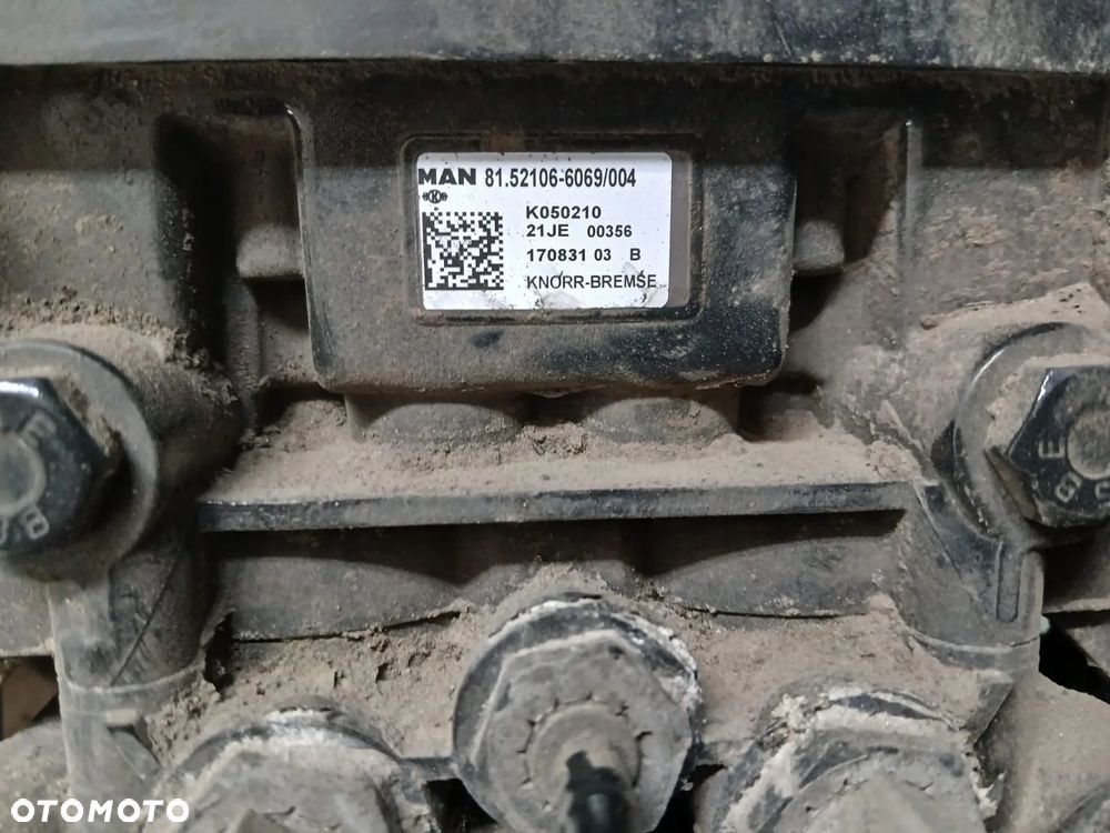 ZAWÓR MODULATOR EBS MAN TGX EURO 6  81.52106-6069 K050210 21JE - 2