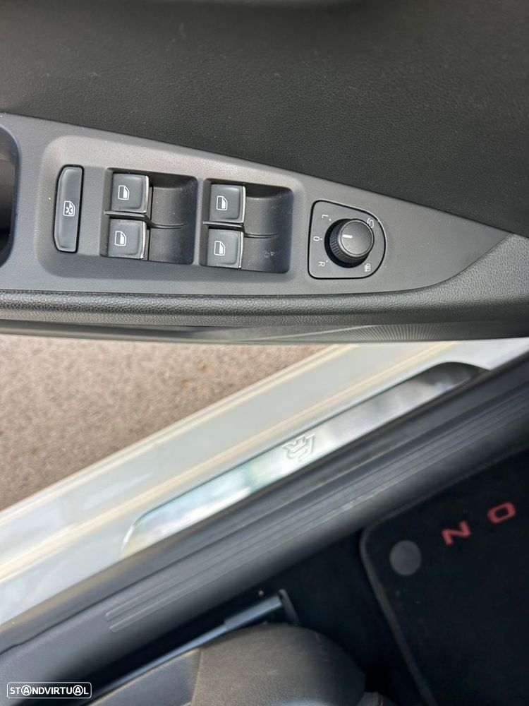 SEAT Leon 2.0 TDI FR S/S - 40