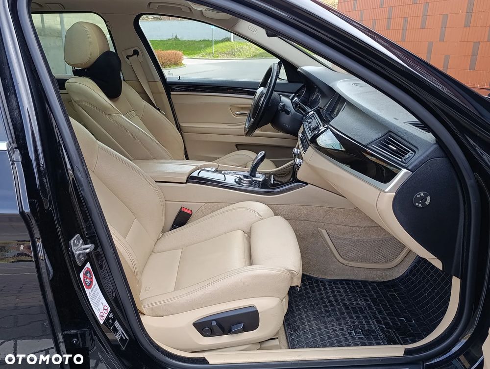 BMW Seria 5 520d Luxury Line - 19