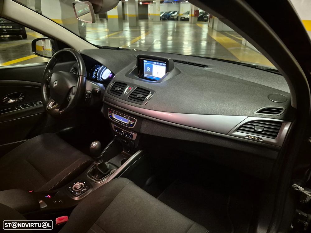 Renault Mégane Sport Tourer 1.5 dCi Limited SS - 39