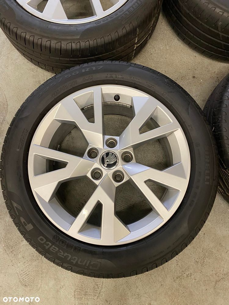 Alufelgi 5x112 Skoda 7Jx17 ET45 5E0601025S - 4