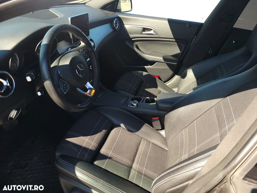 Mercedes-Benz CLA 220 d Aut. - 18