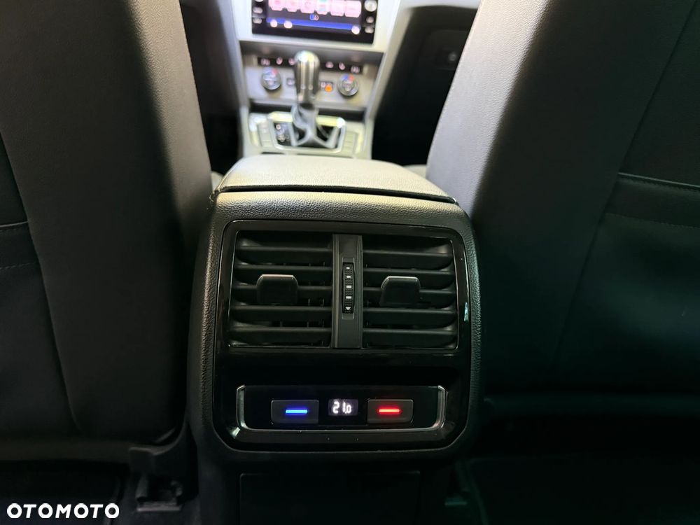 Volkswagen Passat Alltrack - 20