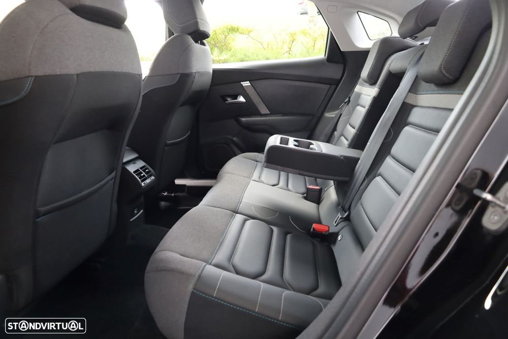 Citroën C4 X 1.2 PureTech Shine EAT8 - 52