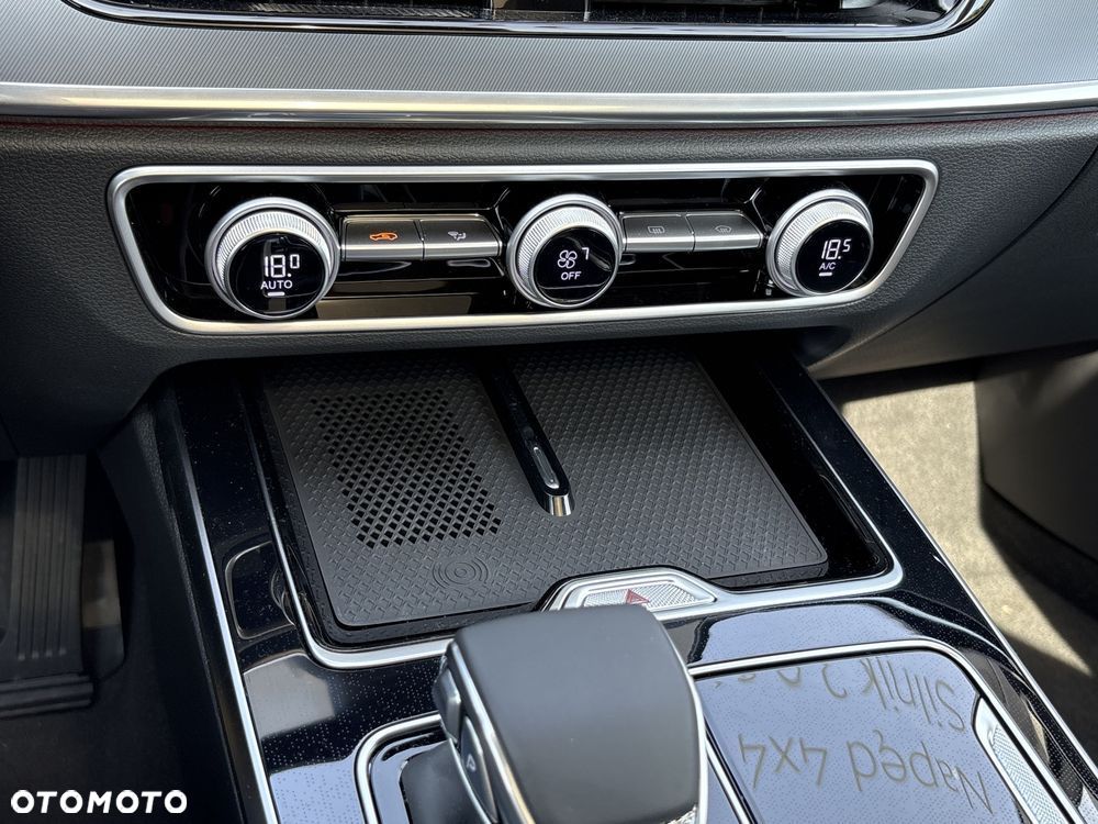 Hongqi HS5 2.0T Executive AWD - 20
