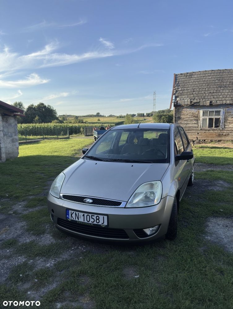 Ford Fiesta 1.6 Trend - 2