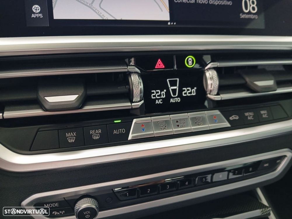 BMW 330 e Pack Desportivo M Auto - 21