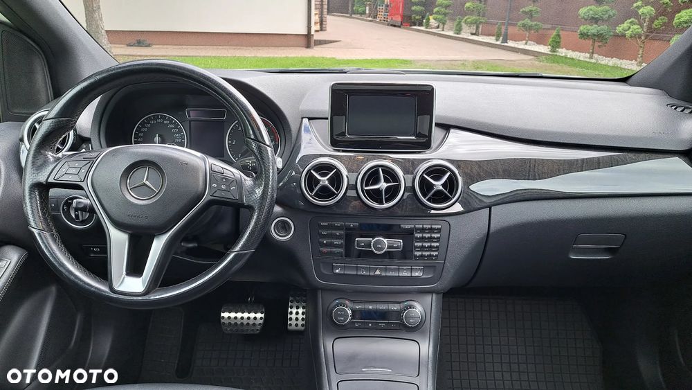 Mercedes-Benz Klasa B 220 CDI - 12