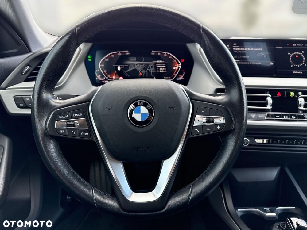 BMW Seria 2 218i Advantage - 28