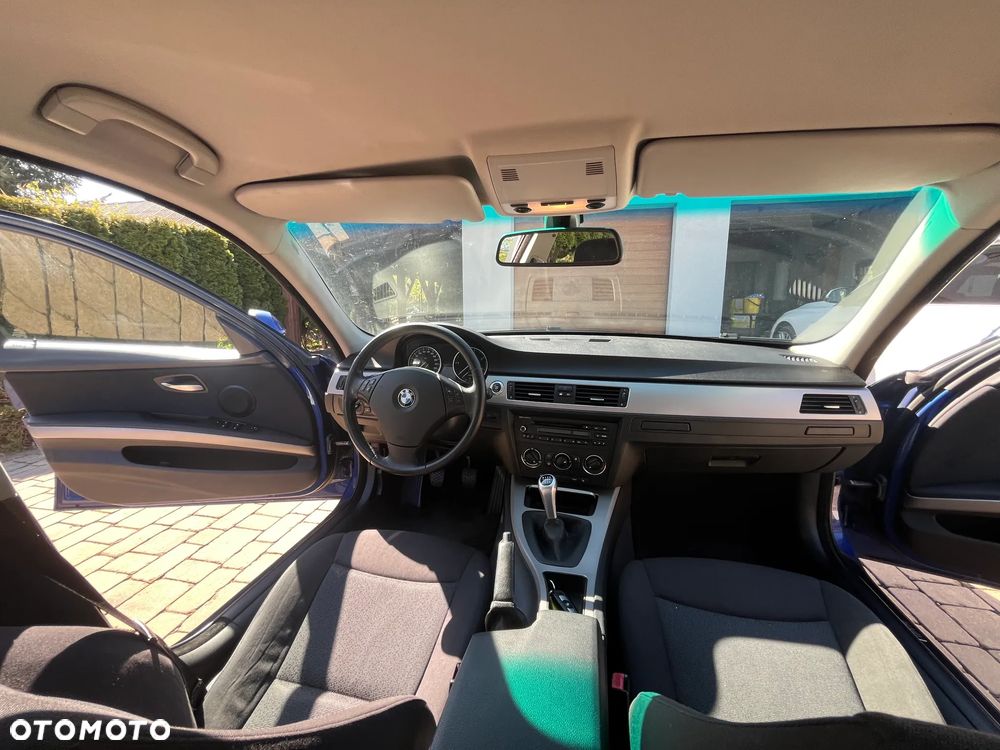 BMW Seria 3 - 24