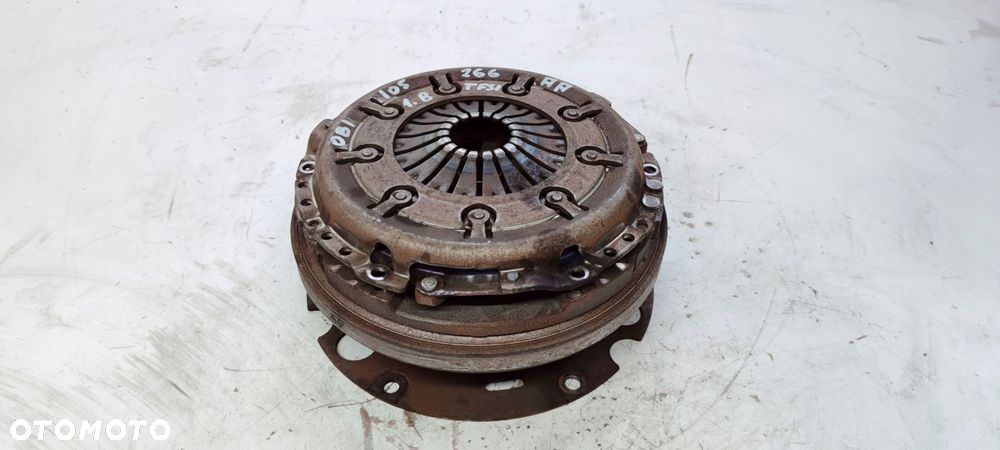 SPRZĘGŁO KOŁO DWUMAS AUDI A4 A5 1.8 0B1105266AA *4 - 10