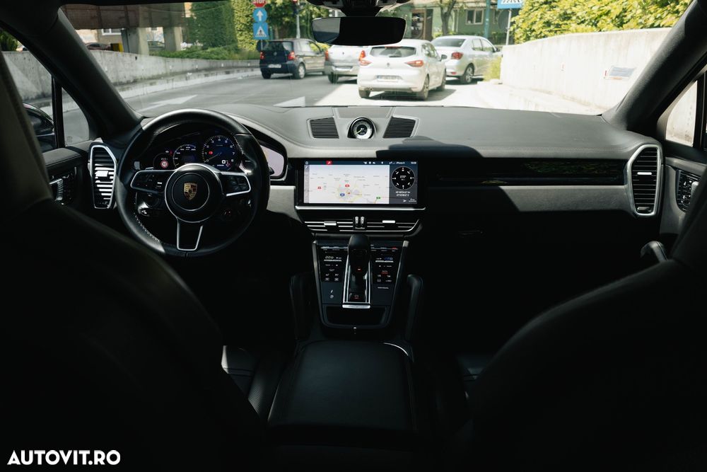 Porsche Cayenne Coupe E-Hybrid Tiptronic S - 8