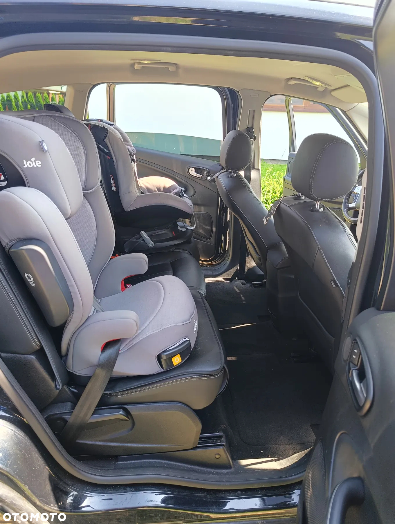 Ford S-Max 2.0 TDCi DPF Titanium - 13