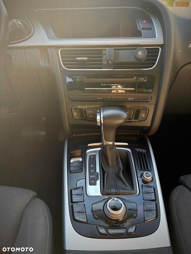 Audi A4 Avant 2.0 TDI Multitronic - 6