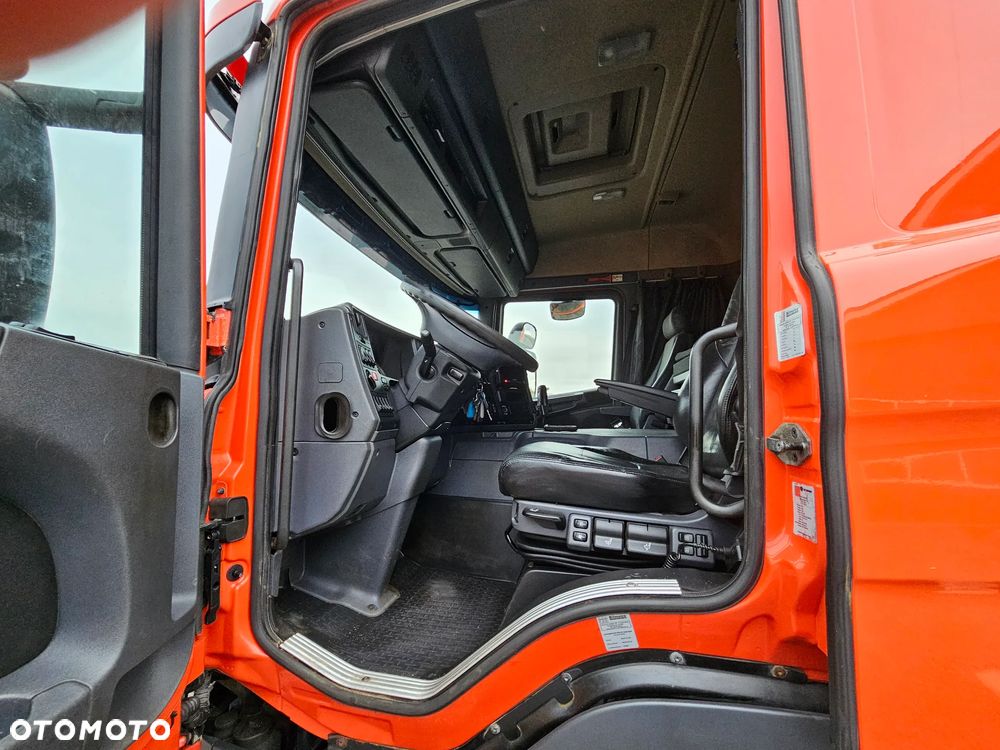 Scania P 400 - 16