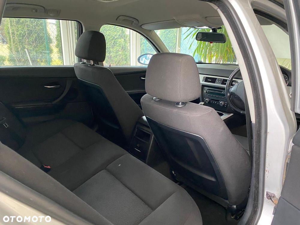 BMW Seria 3 320d DPF - 10