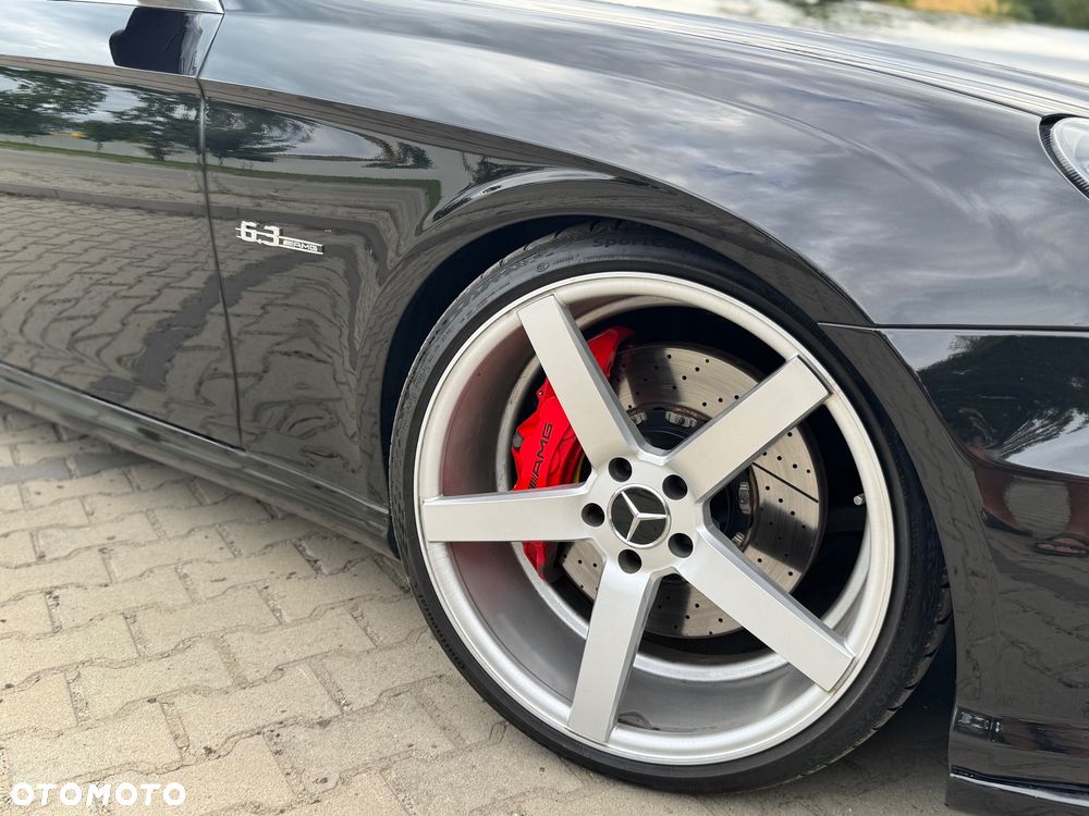 Mercedes-Benz CLS - 22