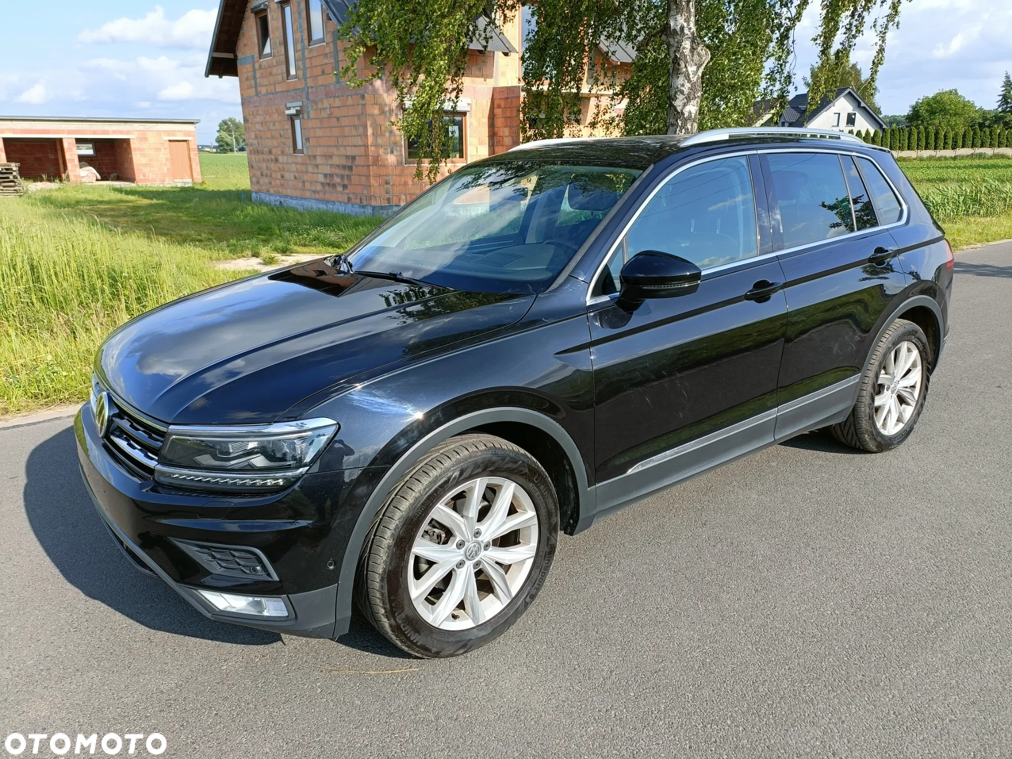 Volkswagen Tiguan - 12