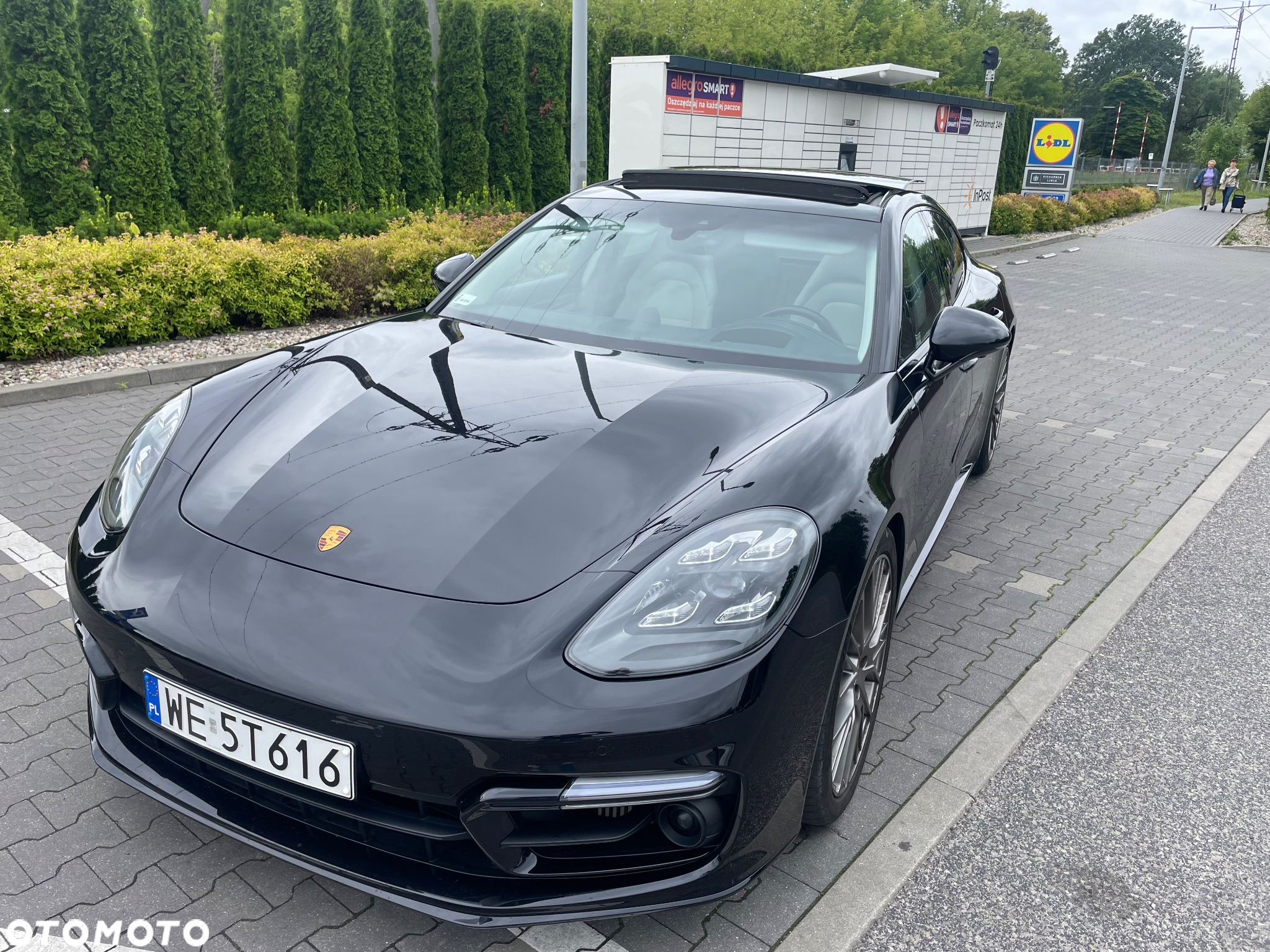Porsche Panamera 4 Platinum Edition - 3