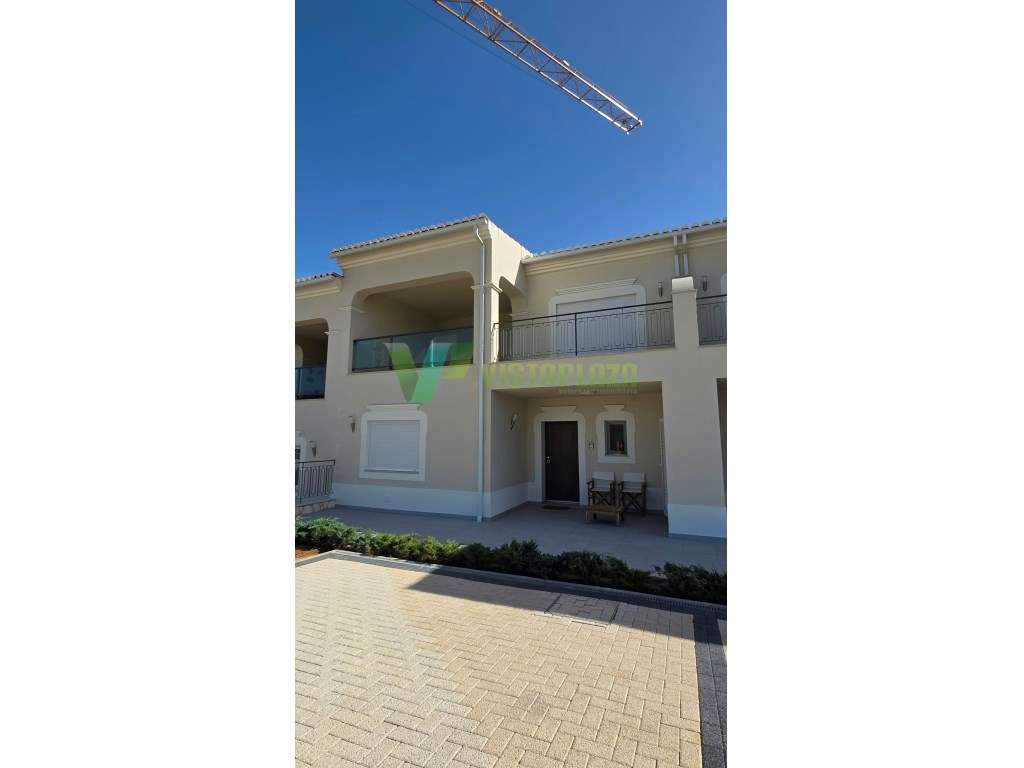 Moradia T4 para Arrendar na Bela Colina, Lagos - Piscina, Sauna e G... - Grande imagem: 2/12