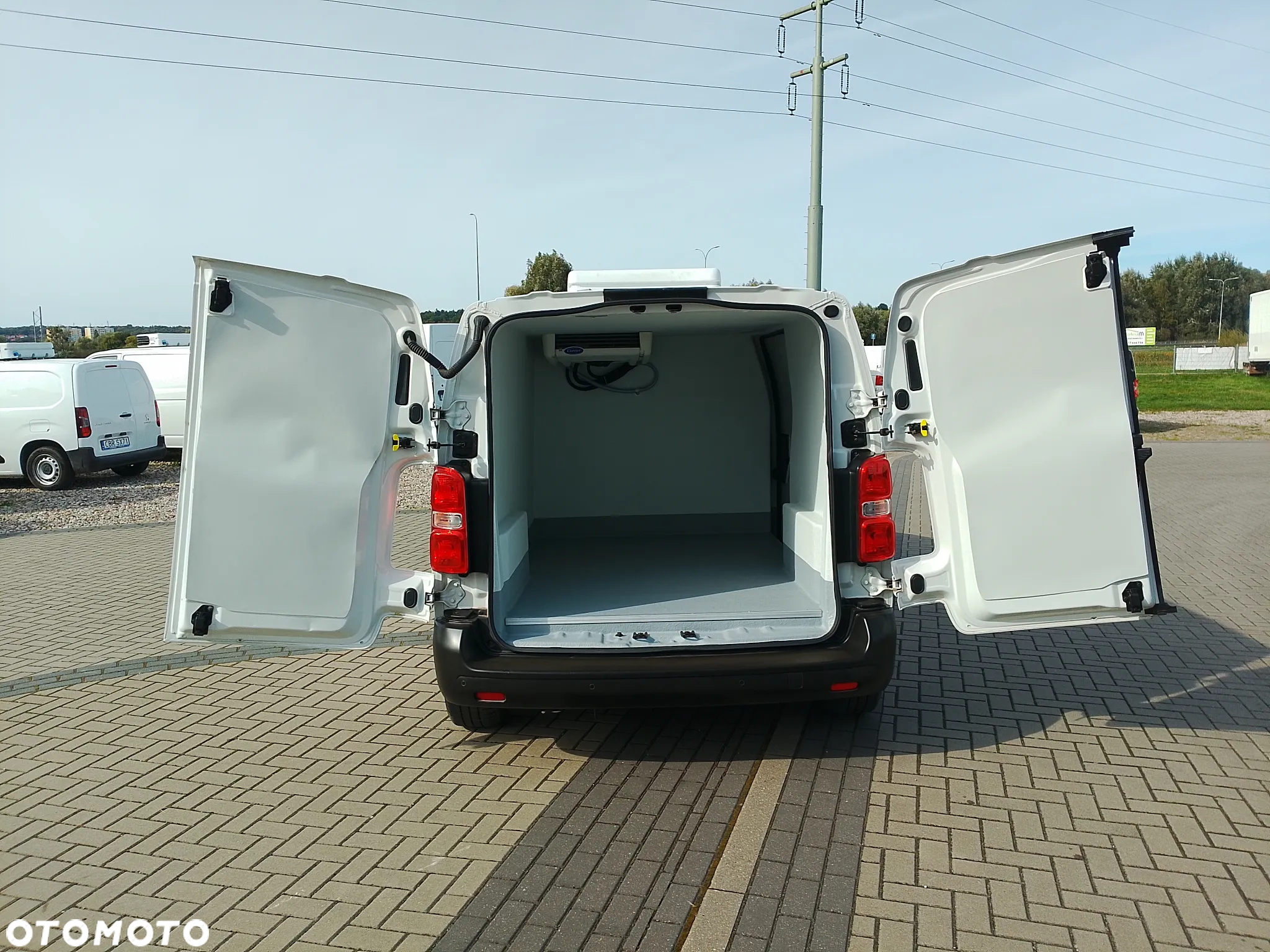 Opel Vivaro L2 Scudo expert jumpy proace Izoterma Chłodnia Mroźnia minus 20st 220V na stoku 3os 2Eupal - 24