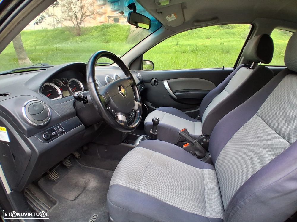 Chevrolet Aveo 1.2 LT - 14