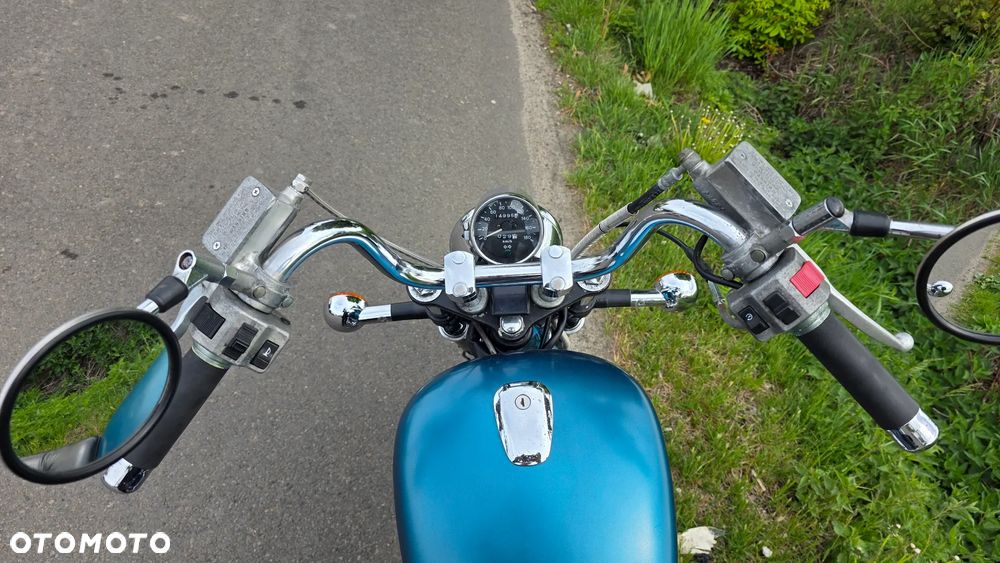 Suzuki Intruder - 15