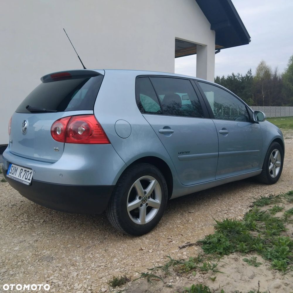 Volkswagen Golf 1.6 United - 4