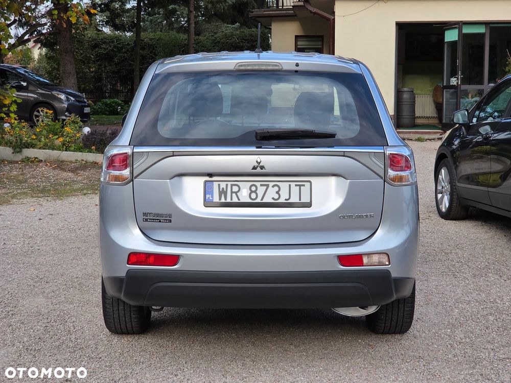 Mitsubishi Outlander - 20