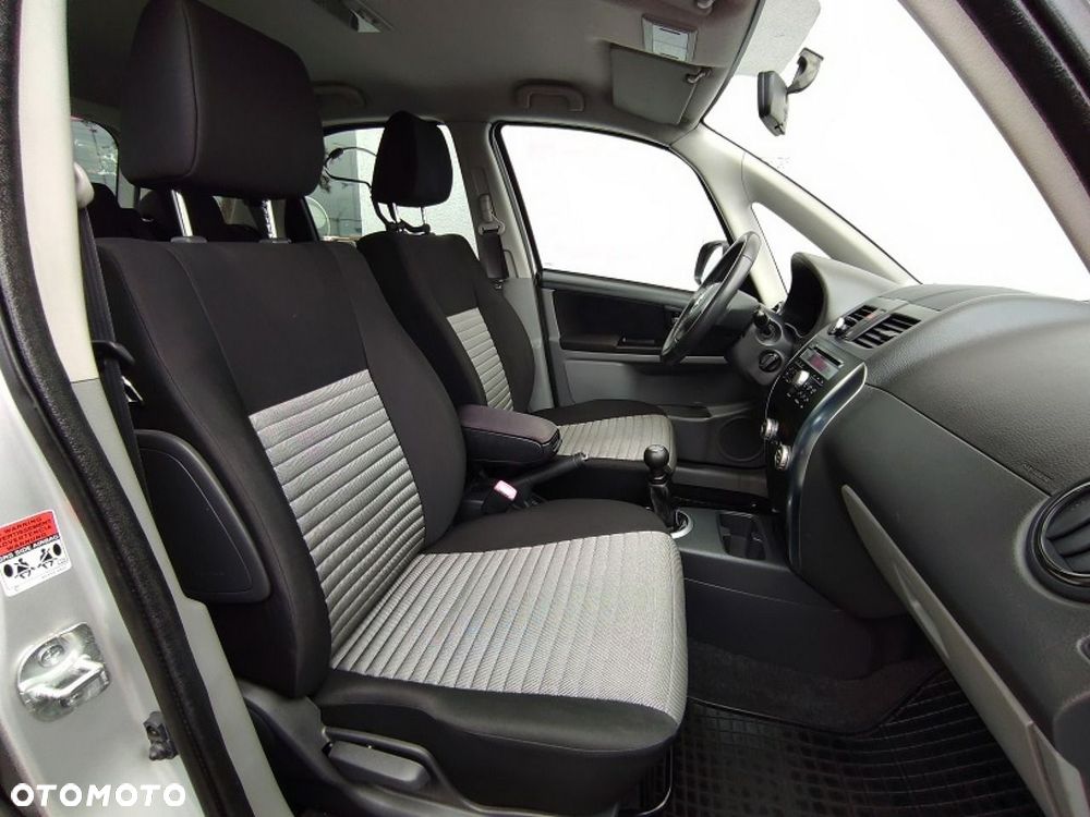 Suzuki SX4 - 12