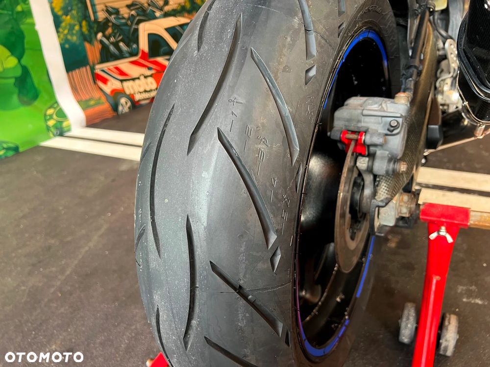Yamaha R6 - 25