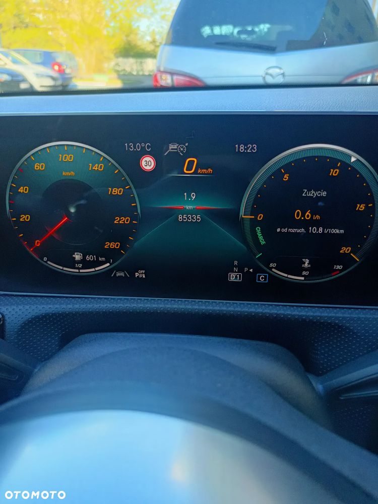 Mercedes-Benz CLA 200 AMG Line 7G-DCT - 3
