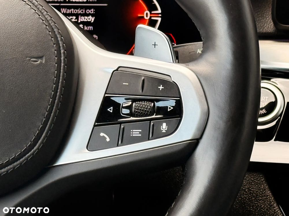 BMW Seria 5 530d xDrive M Sport Edition - 23