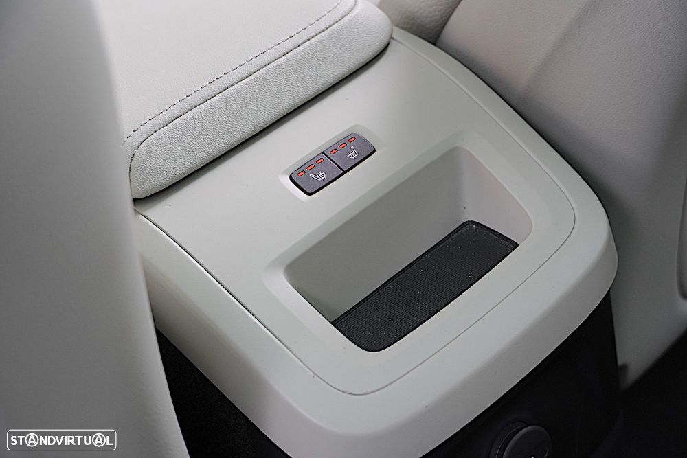 Volvo XC 60 2.0 T6 PHEV Plus Bright AWD - 30