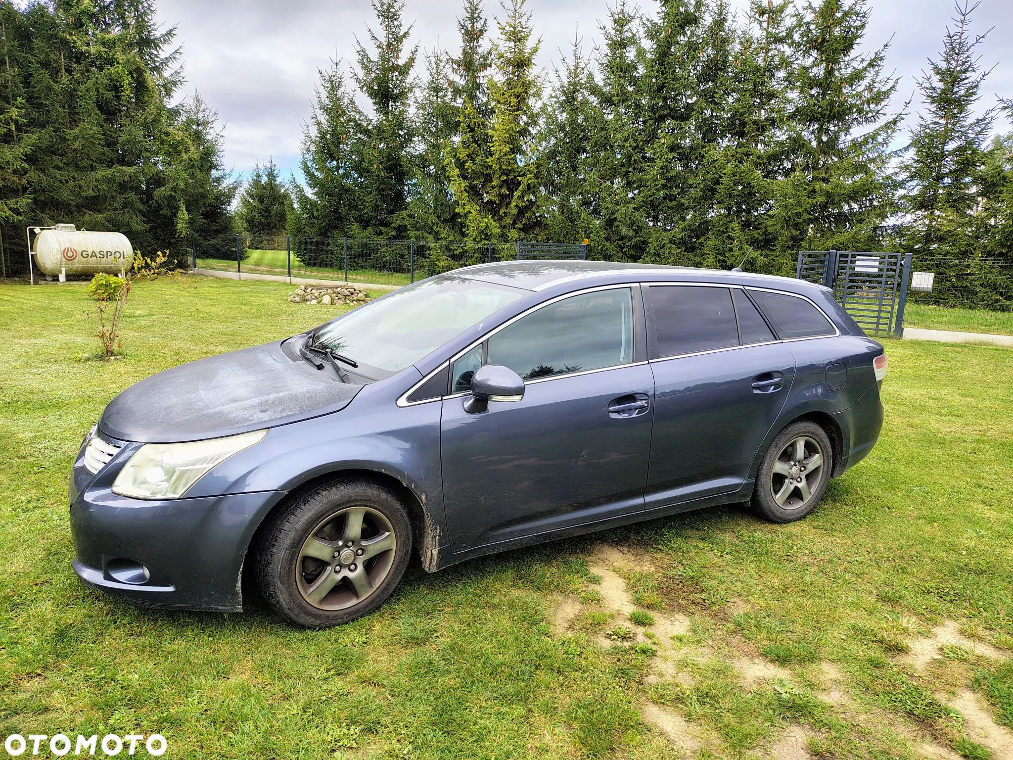 Toyota Avensis - 1
