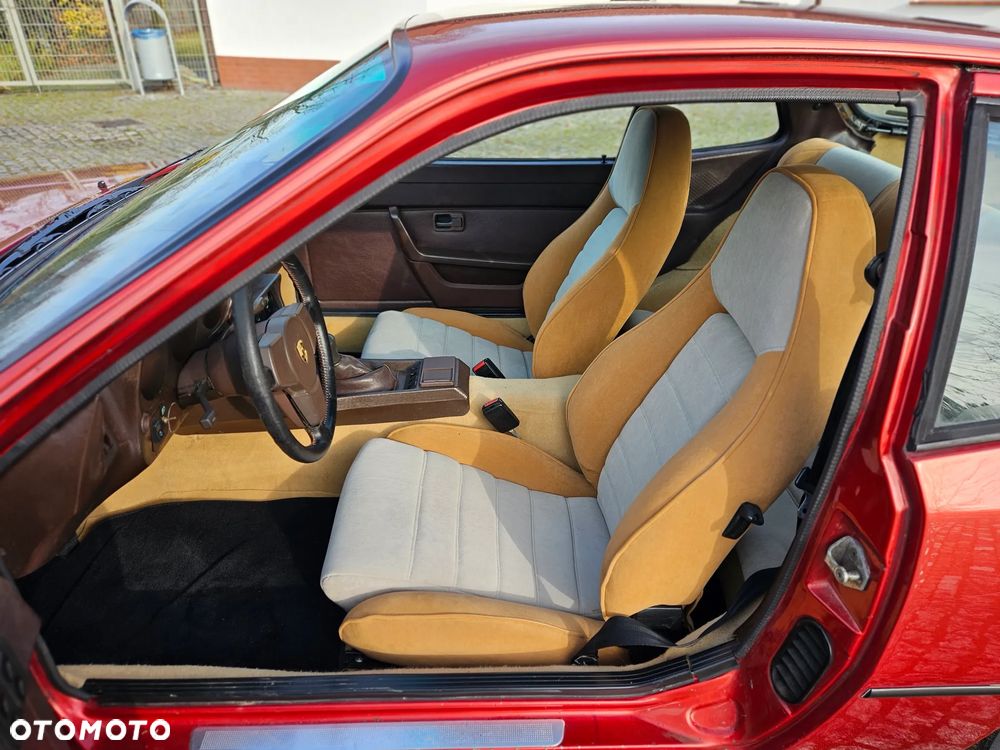 Porsche 924 - 10