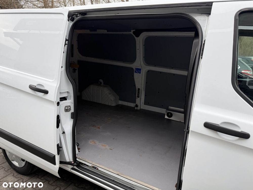 Ford Transit Custom - 23
