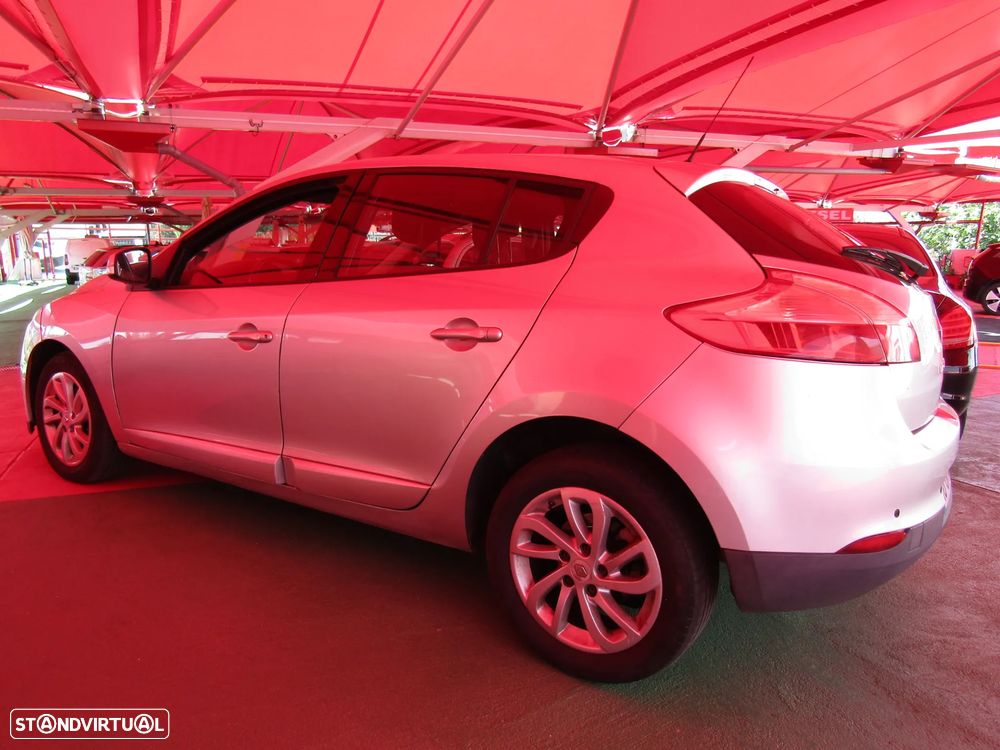 Renault Mégane 1.5 dCi Confort SS - 9