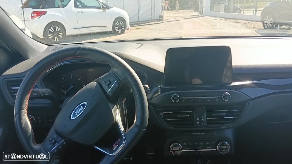 Ford Focus SW 1.5 TDCi EcoBlue ST-Line - 12