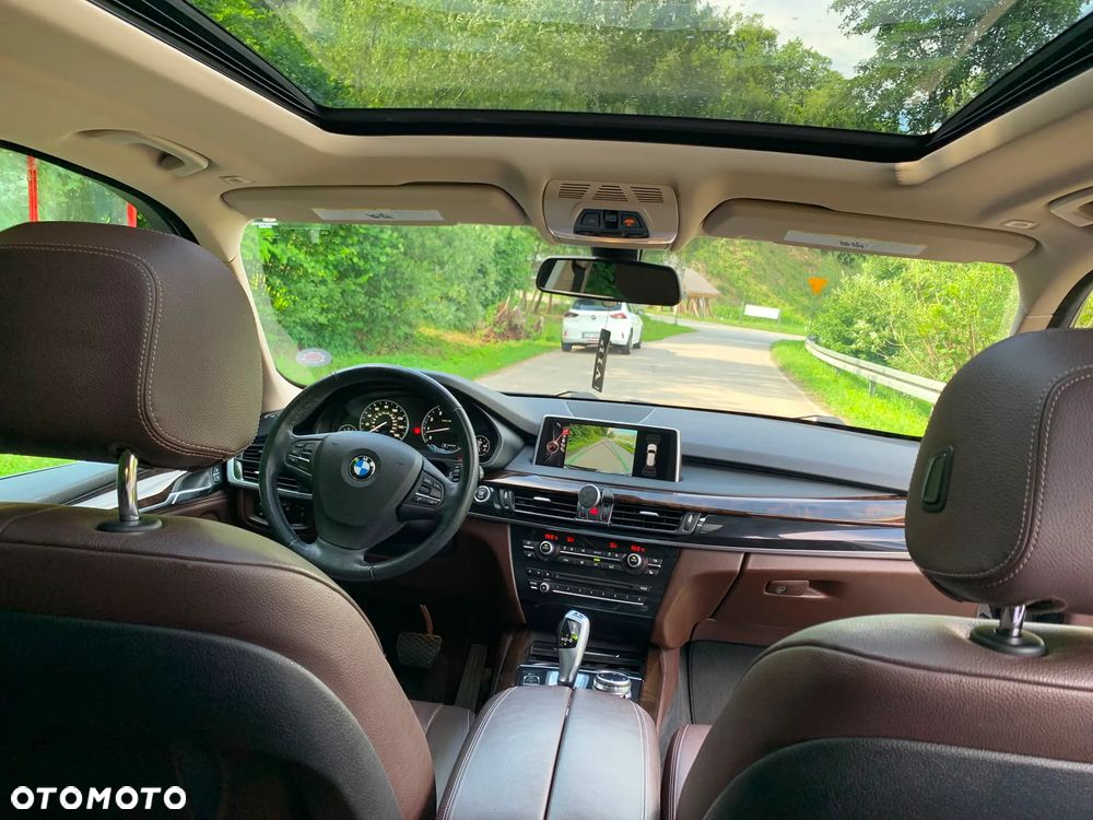 BMW X5 xDrive35i - 16