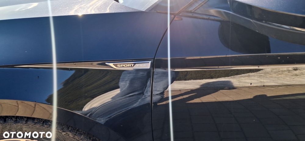 Skoda Superb 2.0 TDI Sportline DSG - 4
