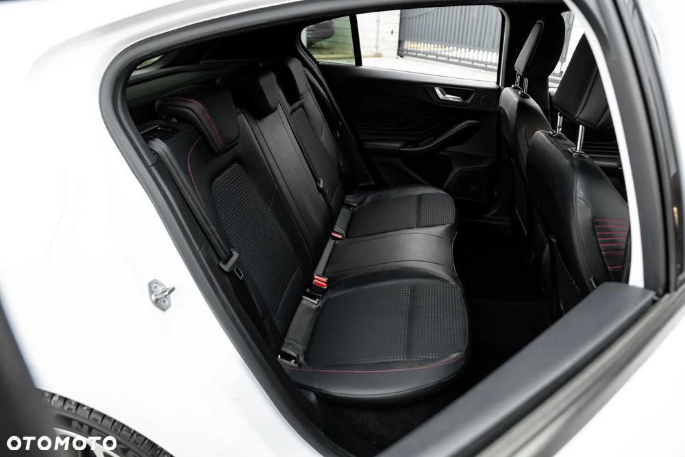 Ford Focus 1.0 EcoBoost Start-Stopp-System ST-LINE STYLE - 22