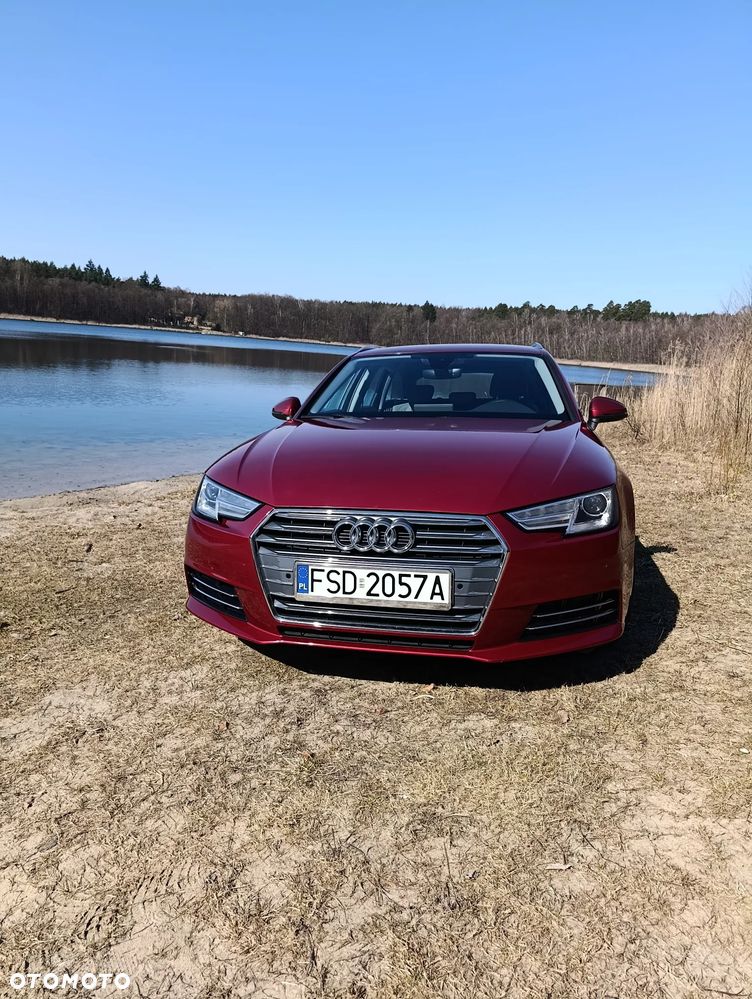 Audi A4 Avant 2.0 TDI S tronic - 1