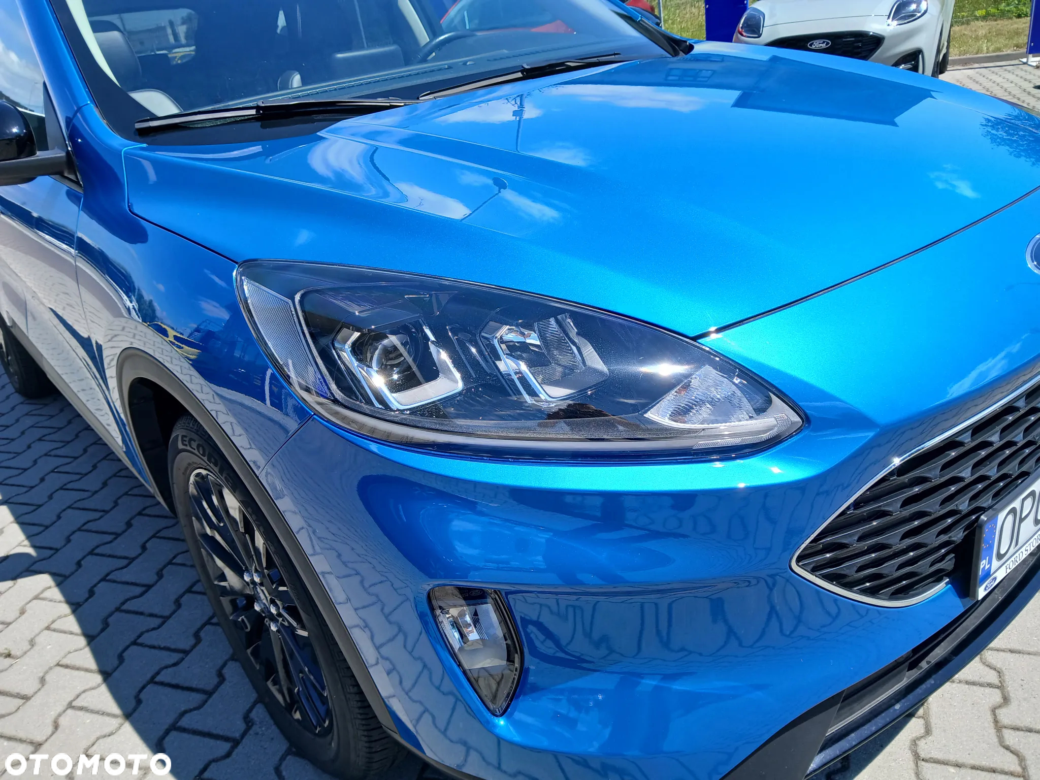 Ford Escape 2.0 EcoBoost AWD Titanium - 11