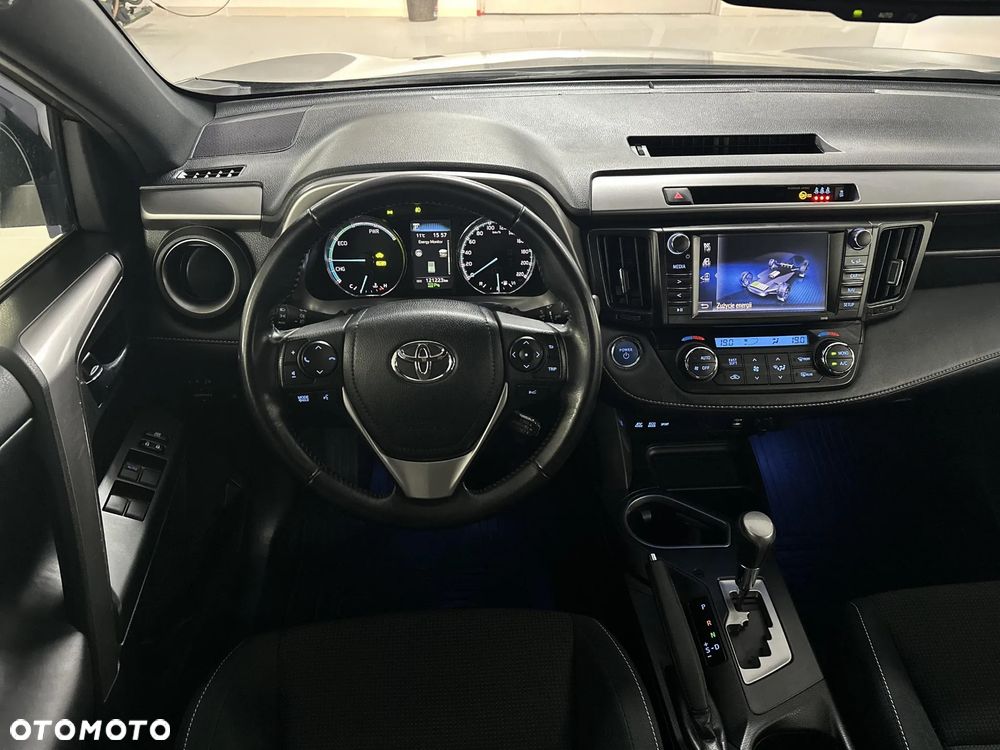 Toyota RAV4 Hybrid Style 4x4 - 17