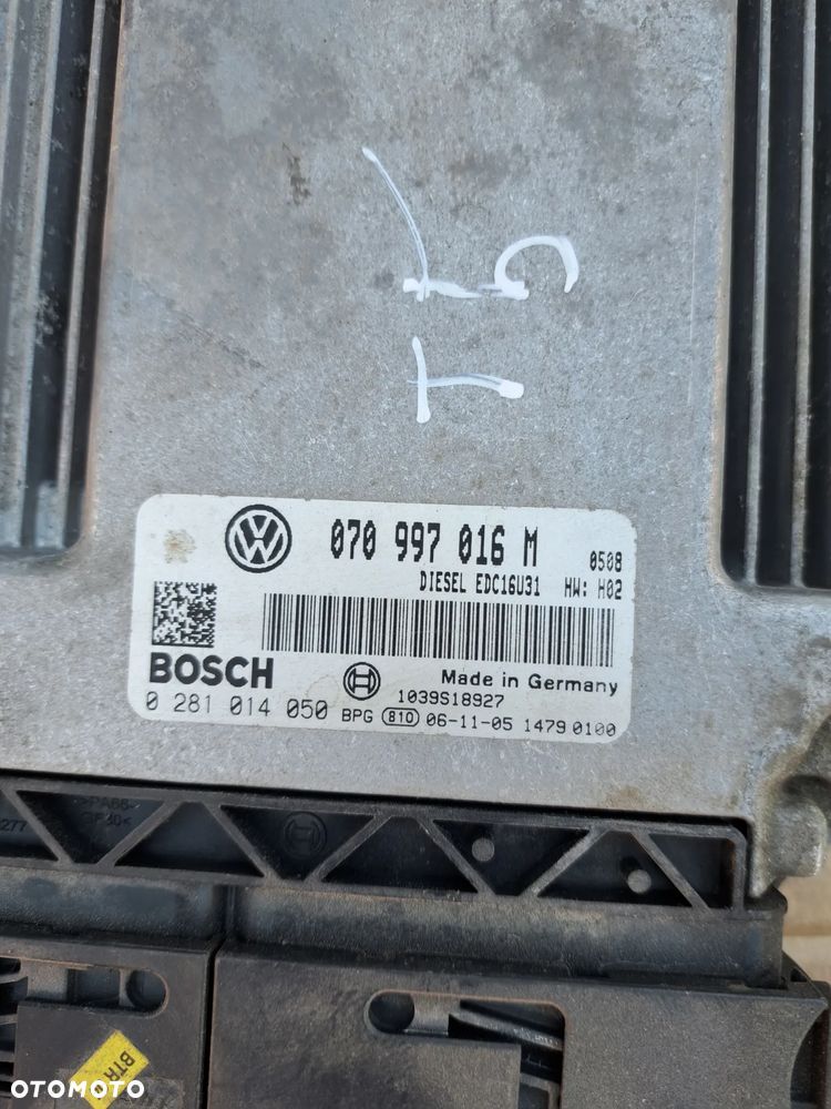 Volkswagen Transporter T5 sterownik silnika komputer 070997016M - 2