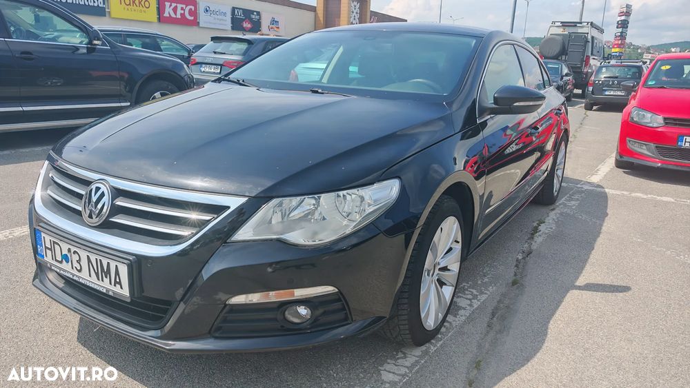 Volkswagen Passat - 1