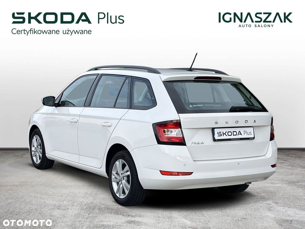 Skoda Fabia 2022 photo 3
